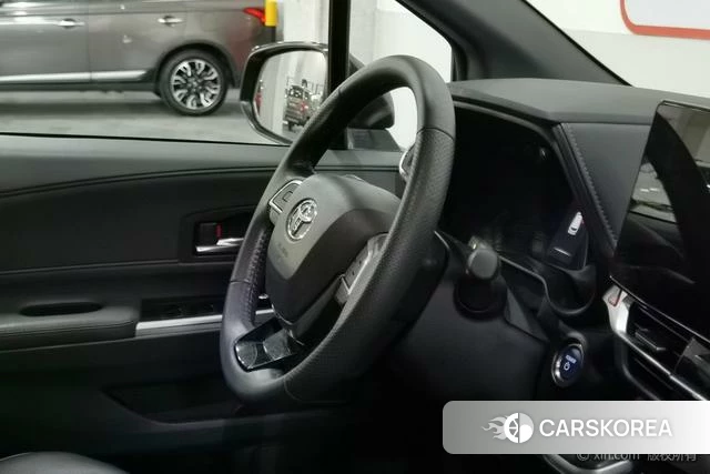 Toyota Grevia id 4272869 из Китая 16