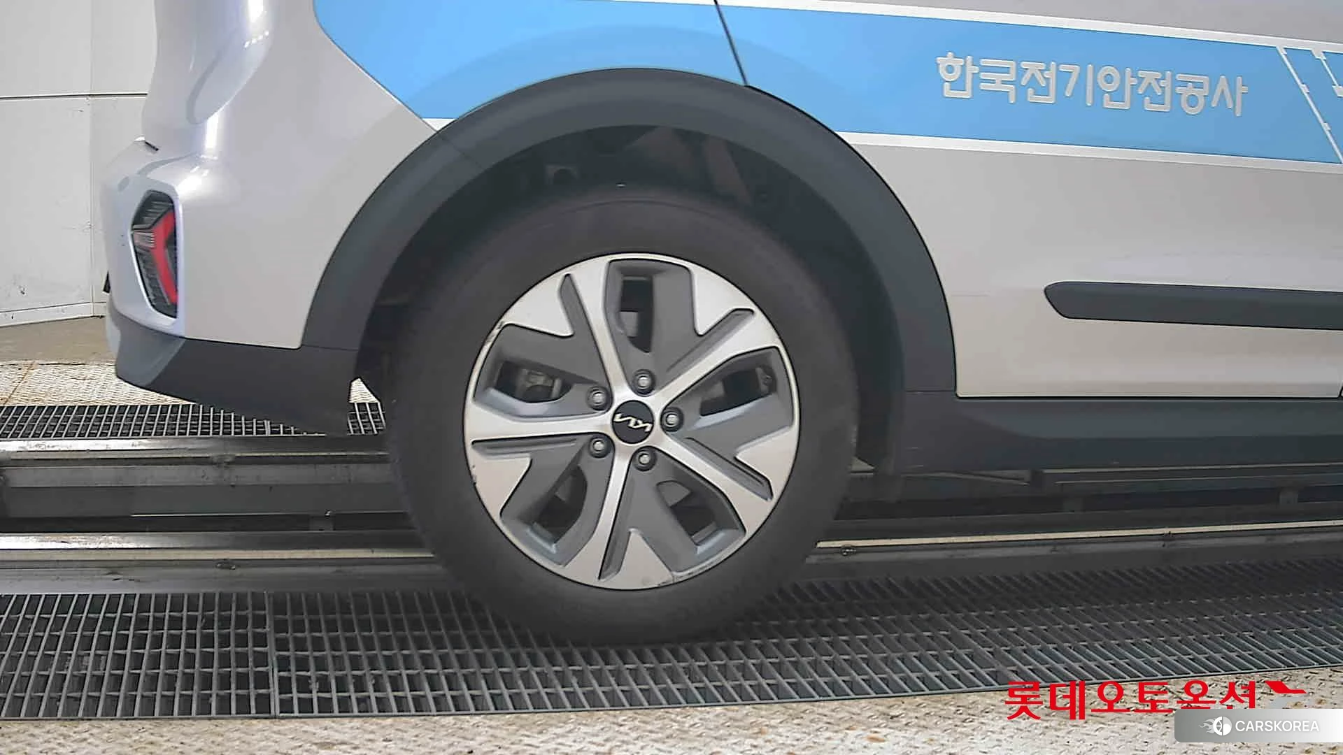 Kia Niro Plus id 4674195 из Кореи 16