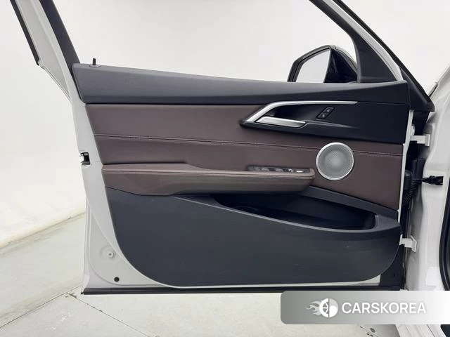 BMW 1 series id 4257242 из Китая 16