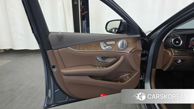 Mercedes-Benz E-Class W213 id 4447007 из Кореи 16