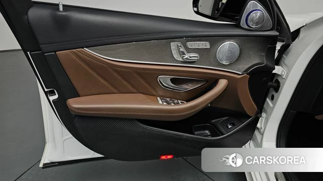 Mercedes-Benz E-Class W213 id 4755036 из Кореи 16