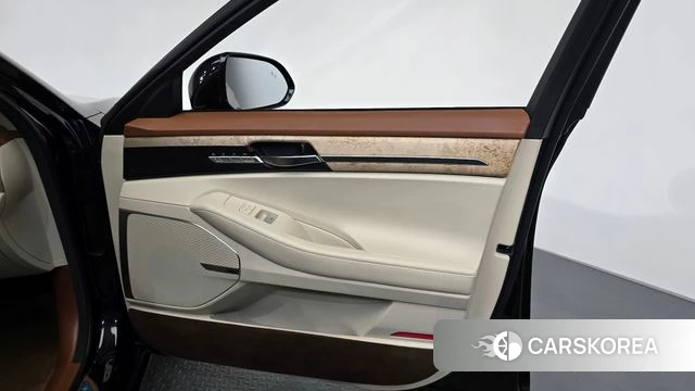 Genesis G90 id 4677600 из Кореи 16