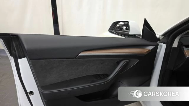 Tesla Model 3 id 4740400 из Кореи 16