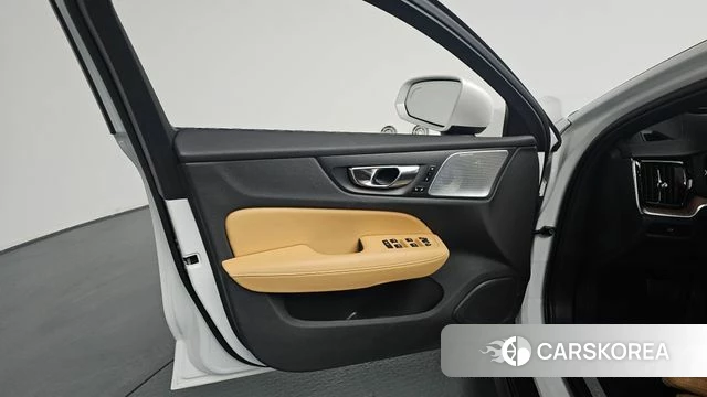 Volvo V60 Cross-Country 2nd Generation id 4194373 из Кореи 16