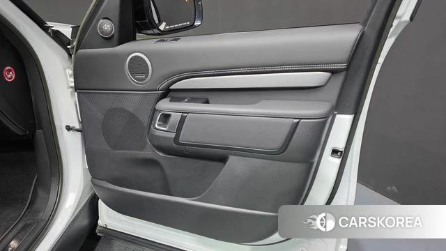 Land Rover Discovery 5 id 4534150 из Кореи 16