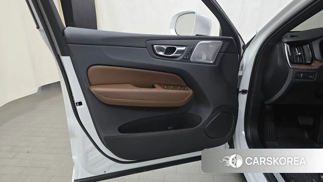 Volvo XC60 second Generation id 4651054 из Кореи 16