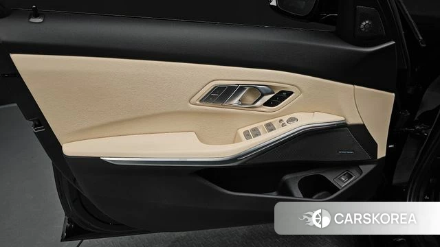BMW 3 Series (G20) id 4612783 из Кореи 16