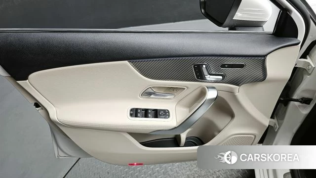 Mercedes-Benz A-Class W177 id 4375322 из Кореи 16