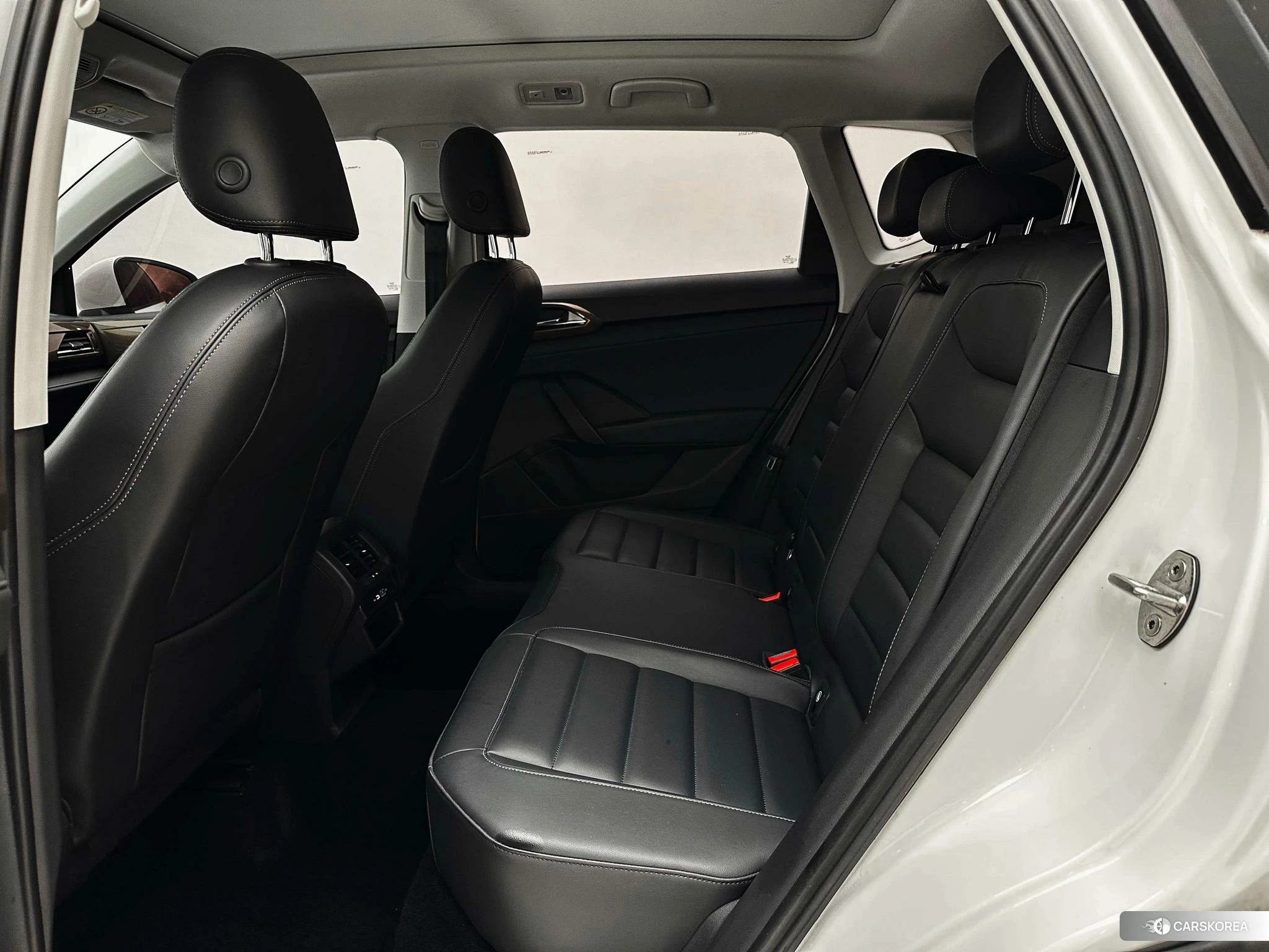 Volkswagen Tharu id 4510354 из Китая 16