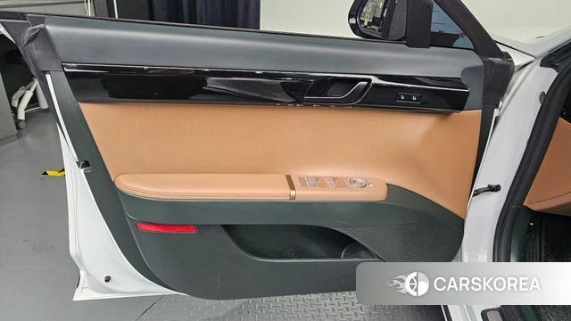 Hyundai Grandeur Hybrid (GN7) id 4617818 из Кореи 16