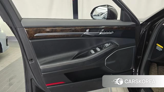 Genesis G90 id 4849912 из Кореи 16