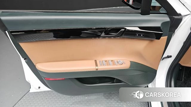 Hyundai Grandeur (GN7) id 4432681 из Кореи 16