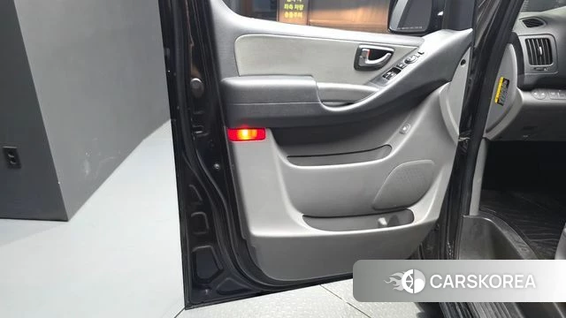Hyundai The New Grand Starex id 4625705 из Кореи 16
