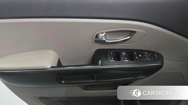 Kia The New Carnival id 4351287 из Кореи 16