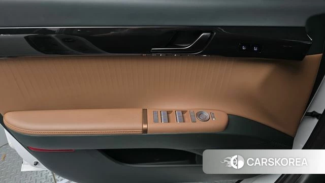 Hyundai Grandeur (GN7) id 4613257 из Кореи 16