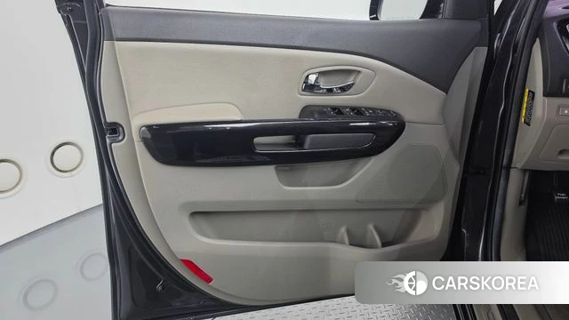 Kia All New Carnival id 4785903 из Кореи 16