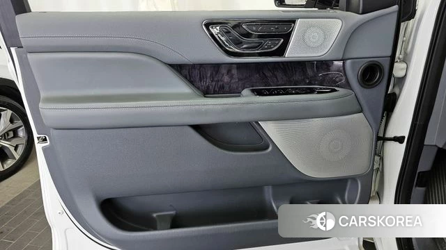 Lincoln Navigator 4th generation id 4396510 из Кореи 16