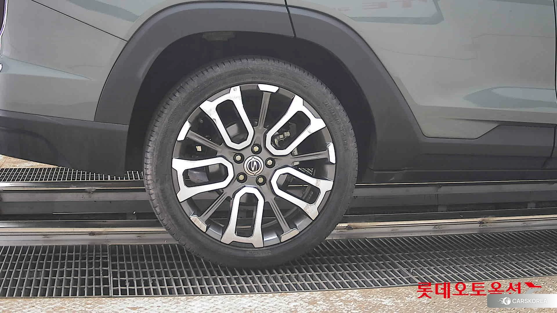 SsangYong Torres id 3875669 из Кореи 16