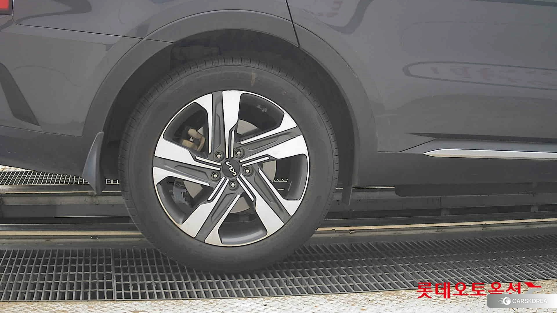 Kia Sorento Hybrid id 4902427 из Кореи 16