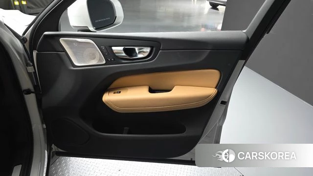 Volvo XC60 second Generation id 4593962 из Кореи 16
