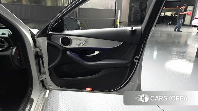 Mercedes-Benz C-Class W205 id 4195938 из Кореи 16