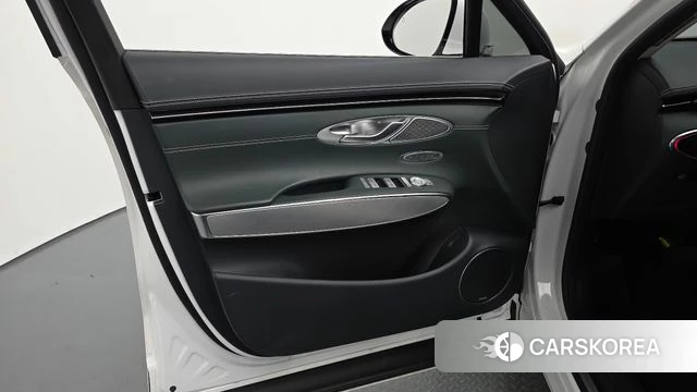 Genesis Electrified GV70 id 4201332 из Кореи 16