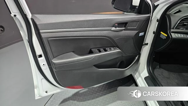 Hyundai Avante AD id 4610548 из Кореи 16