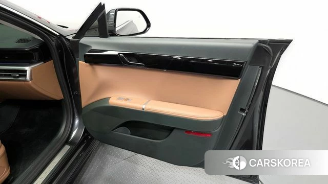 Hyundai Grandeur Hybrid (GN7) id 4222455 из Кореи 16