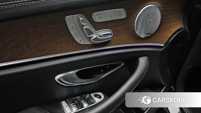 Mercedes-Benz E-Class W213 id 4693808 из Кореи 16