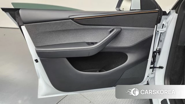 Tesla Model Y id 4834089 из Кореи 16