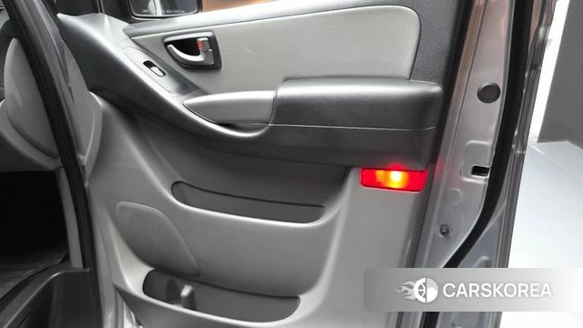 Hyundai The New Grand Starex id 4697972 из Кореи 16
