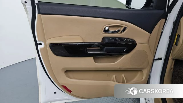 Kia The New Carnival id 4672725 из Кореи 16