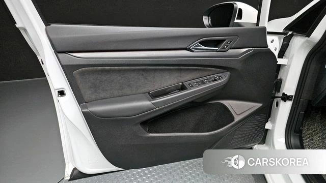 Volkswagen Golf 8th Generation id 4200933 из Кореи 16