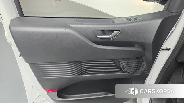 Hyundai Staria id 4603065 из Кореи 16