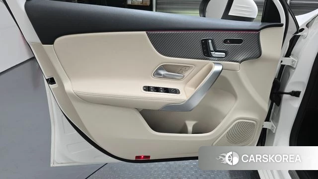 Mercedes-Benz A-Class W177 id 4468667 из Кореи 16