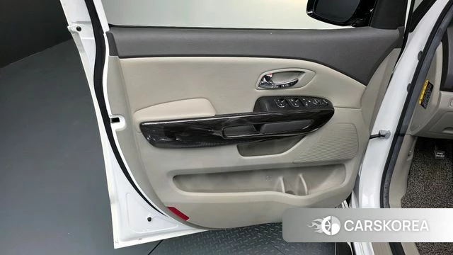 Kia All New Carnival id 4295170 из Кореи 16