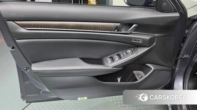 Honda Accord 10th Generation id 4580453 из Кореи 16
