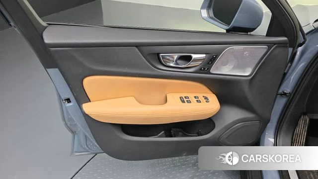 Volvo V60 Cross-Country 2nd Generation id 4774321 из Кореи 16