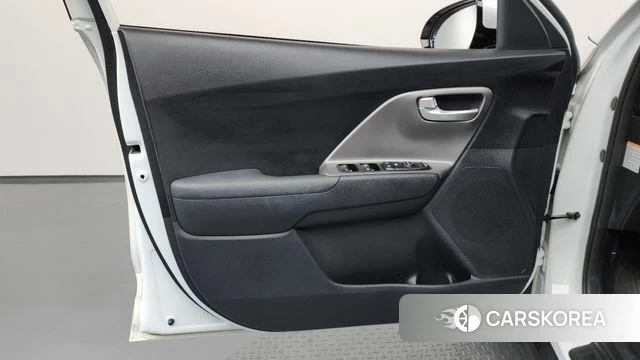 Kia Niro Plus id 4935173 из Кореи 16