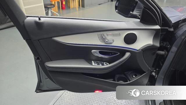 Mercedes-Benz E-Class W213 id 4309673 из Кореи 16