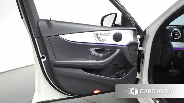 Mercedes-Benz E-Class W213 id 4619661 из Кореи 16