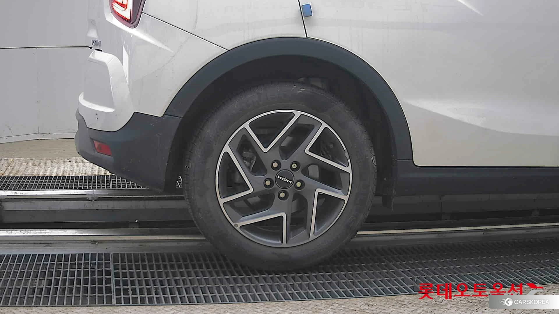SsangYong Tivoli id 4352441 из Кореи 16