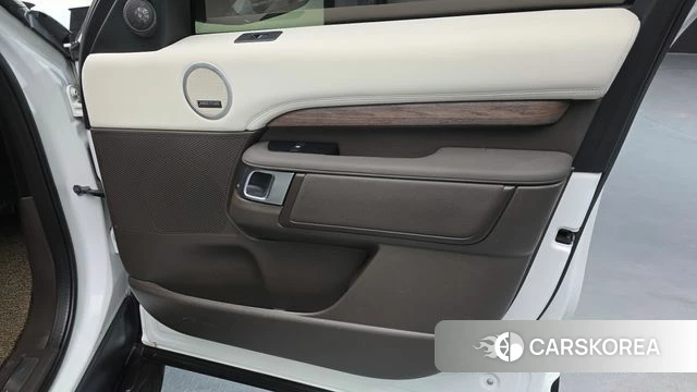 Land Rover Discovery 5 id 4187654 из Кореи 16