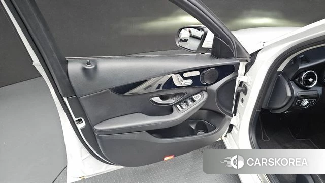Mercedes-Benz C-Class W205 id 4895114 из Кореи 16