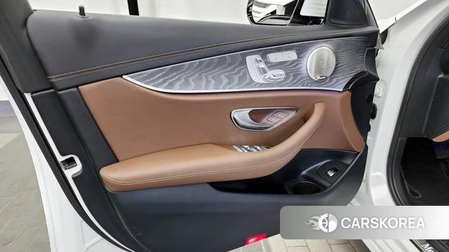 Mercedes-Benz E-Class W213 id 4267599 из Кореи 16