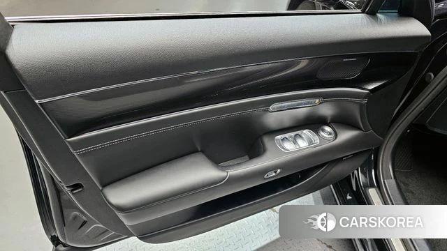 Genesis G90 (RS4) id 4243712 из Кореи 16