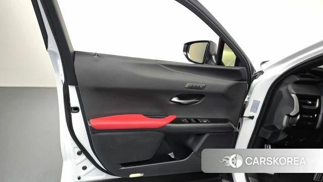 Lexus UX300h id 4421591 из Кореи 16