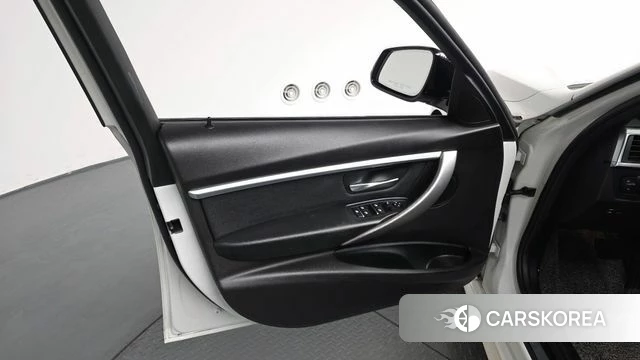 BMW 3 Series (F30) id 4196987 из Кореи 16