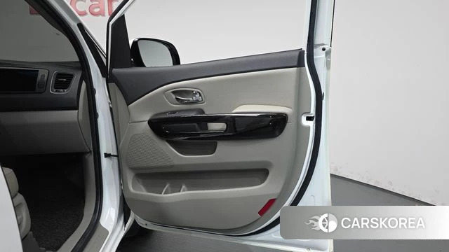 Kia The New Carnival id 4557515 из Кореи 16