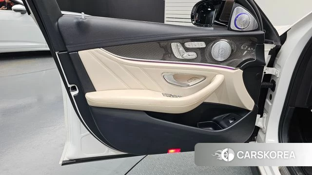 Mercedes-Benz E-Class W213 id 4647337 из Кореи 16
